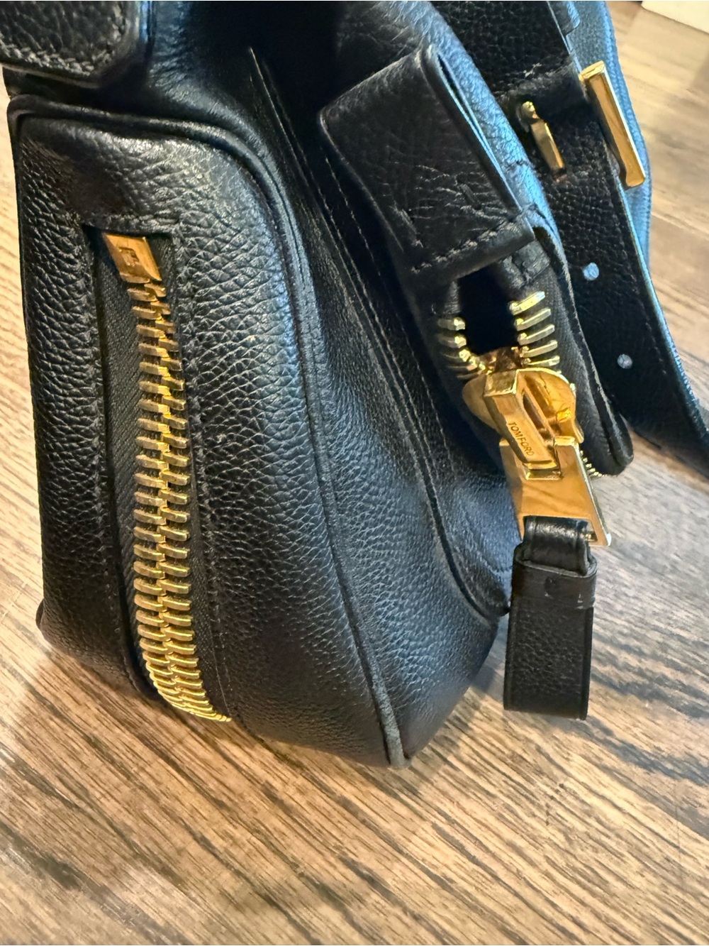 TOM FORD Grained Med Jennifer Crossbody Black Bag- amazing cond -100% auth - Picture 6 of 10
